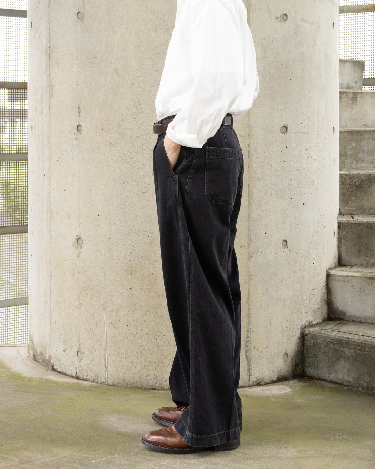 8.5oz SIDE PANEL EMBROIDERED PANTS - BLACK
