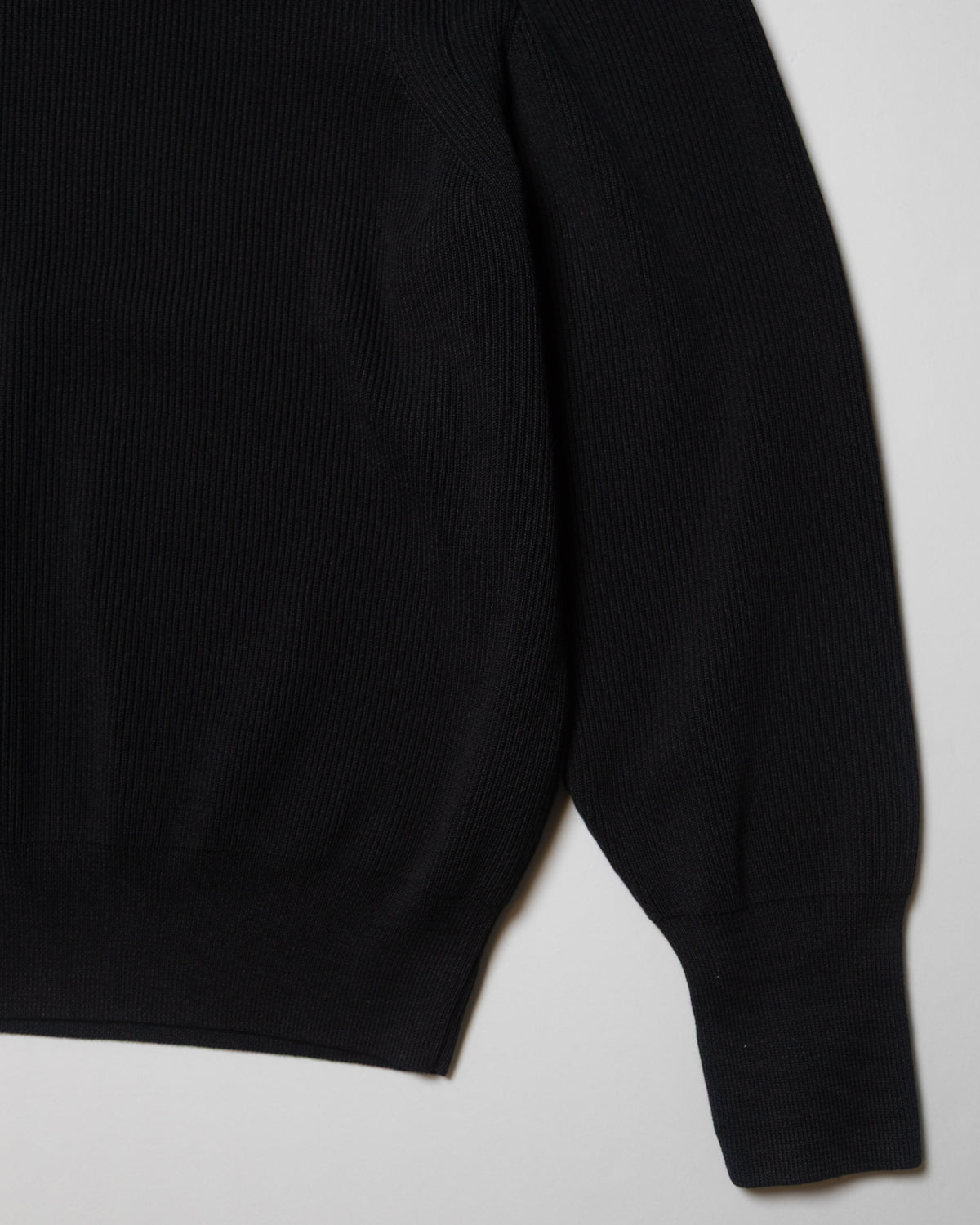 FCR HIGH NECK KNIT - BLACK